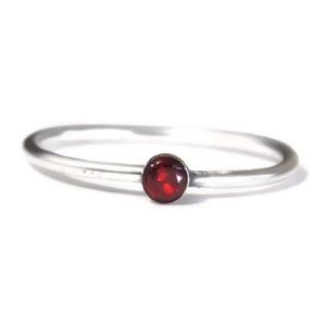 925 STERLING SILVER RUBY CZ SOLITAIRE RING